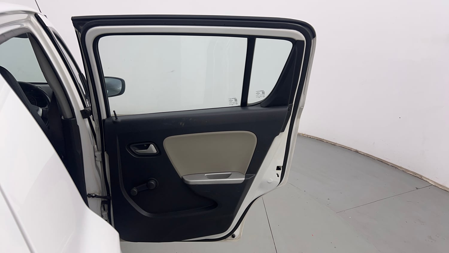 Used 2016 Maruti Suzuki Alto K10 VXi Petrol Manual interior RIGHT REAR DOOR OPEN VIEW