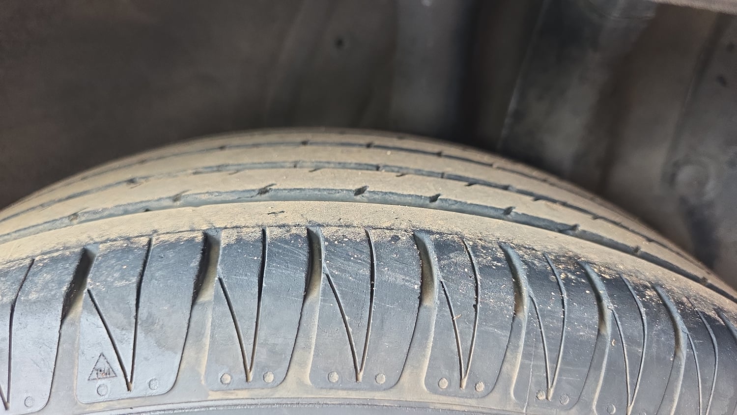 Used 2022 Kia Sonet HTK Plus 1.2 Petrol Manual tyres LEFT REAR TYRE TREAD VIEW