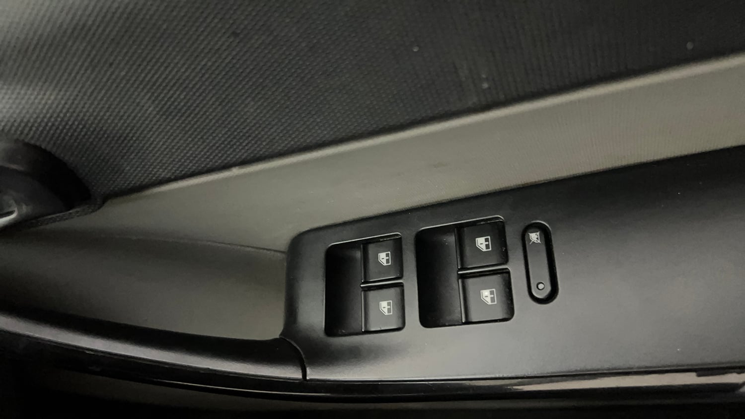 Used 2017 Tata Tiago Revotorq XT Diesel Manual top_features Power windows