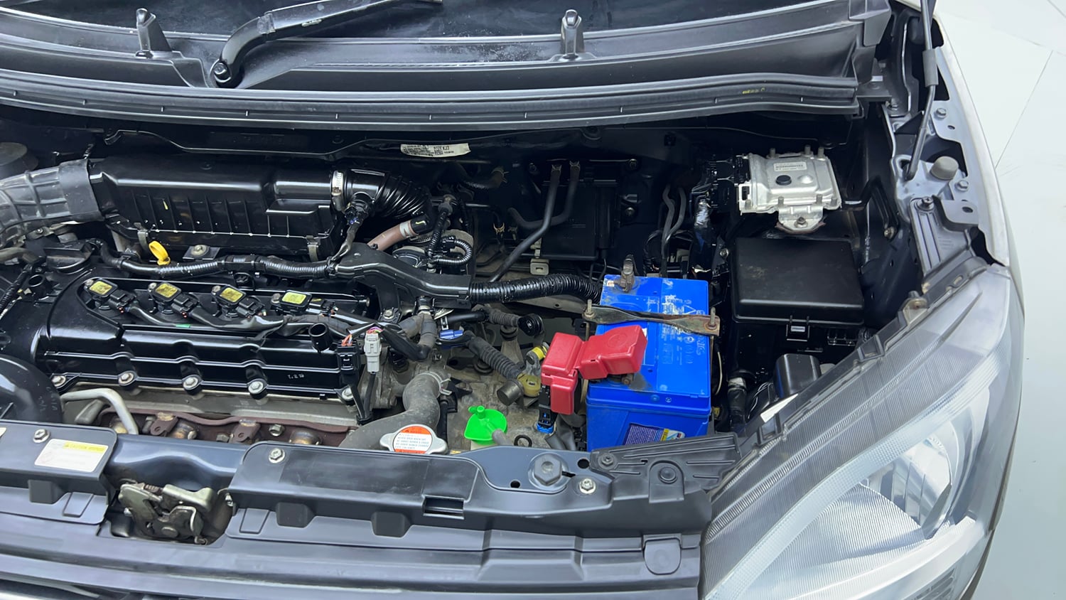 Used 2019 Maruti Suzuki Wagon R ZXi 1.2 Petrol Manual engine ENGINE LEFT SIDE VIEW