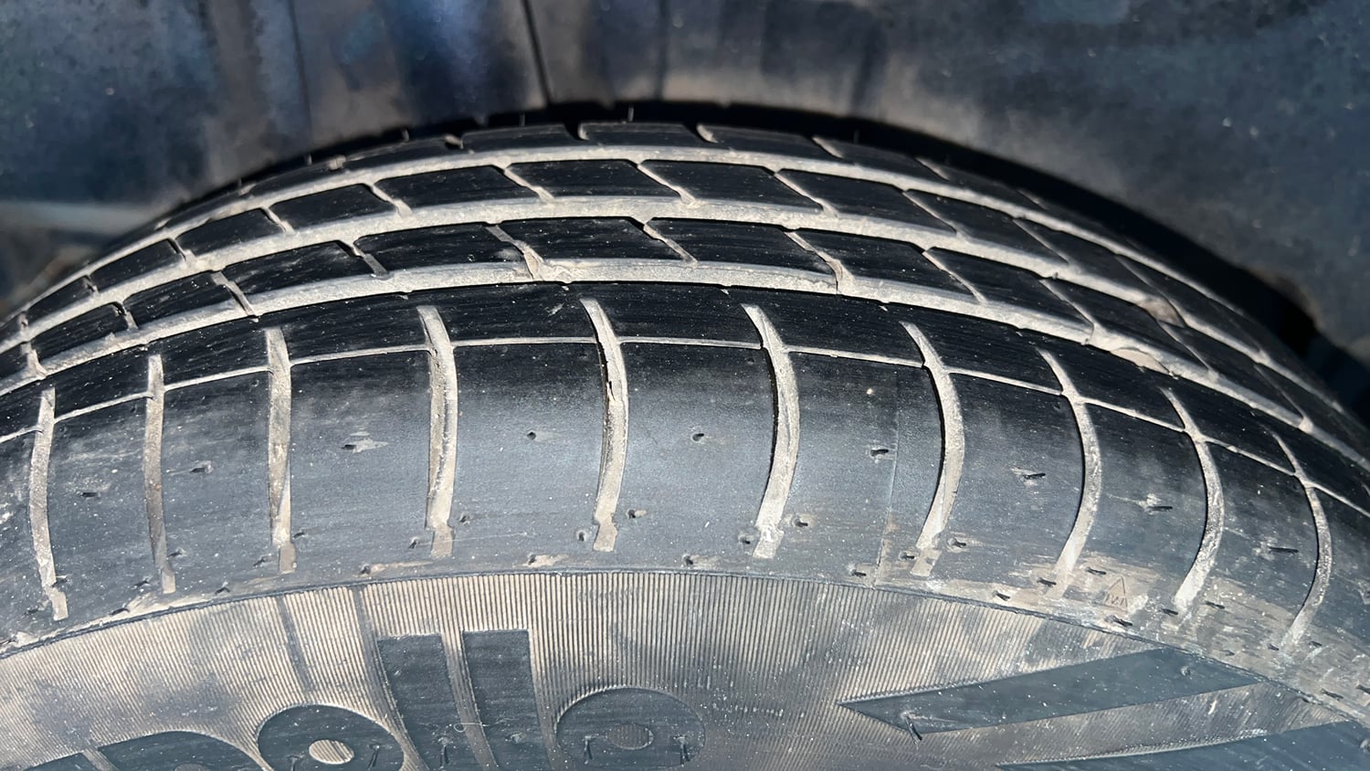 Used 2023 Maruti Suzuki Swift VXi Petrol Manual tyres RIGHT REAR TYRE TREAD VIEW
