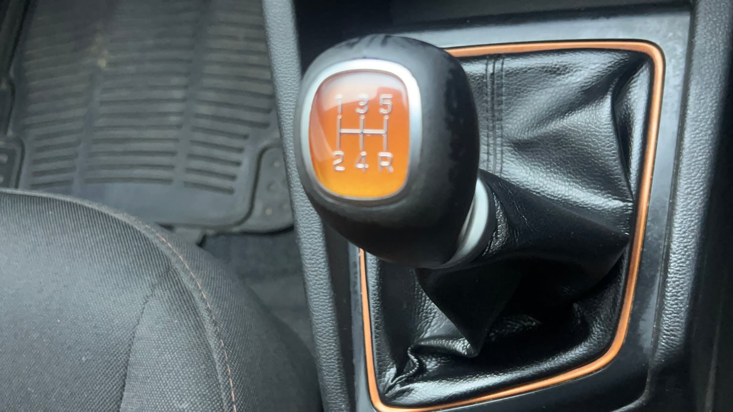 Used 2016 Hyundai i20 Active 1.2 SX Petrol Manual interior GEAR  KNOB VIEW