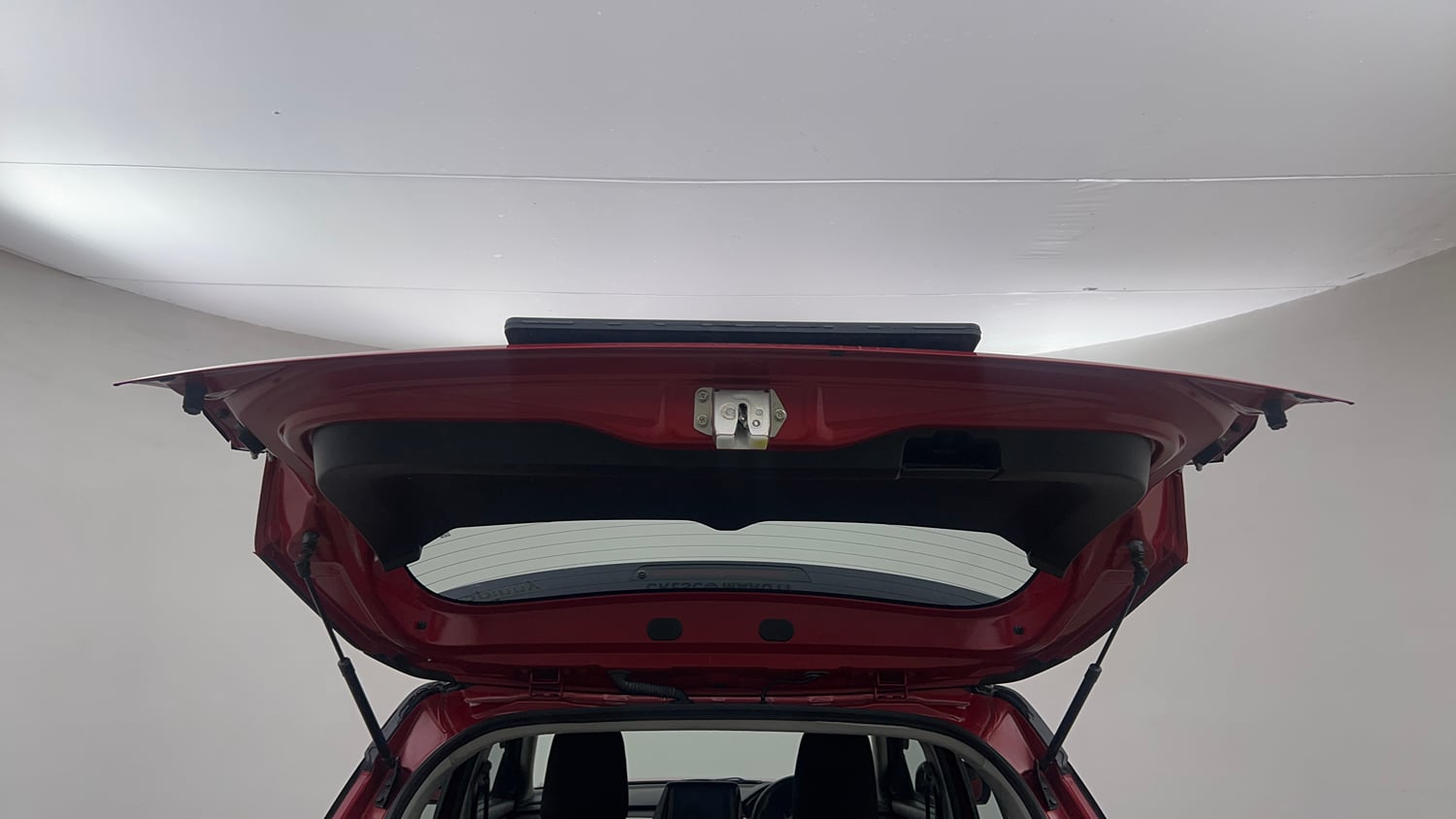 Used 2023 Maruti Suzuki Brezza Zxi Dual Tone Petrol Manual interior DICKY DOOR OPEN VIEW