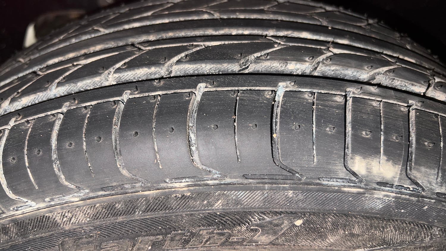 Used 2017 Tata Tiago Revotorq XT Diesel Manual tyres LEFT FRONT TYRE TREAD VIEW