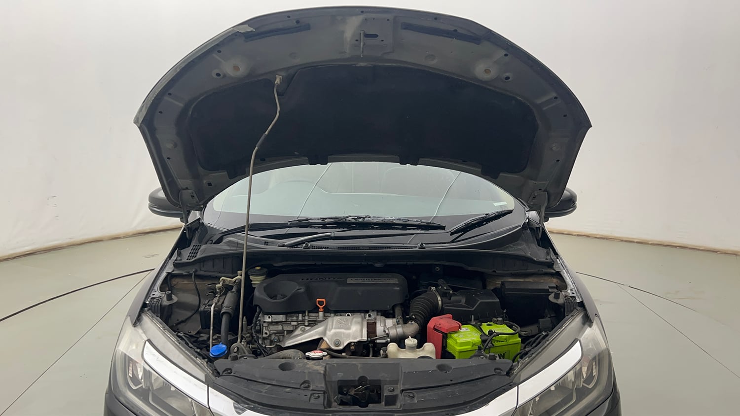 Used 2018 Honda City V Diesel Diesel Manual engine ENGINE & BONNET OPEN FRONT VIEW