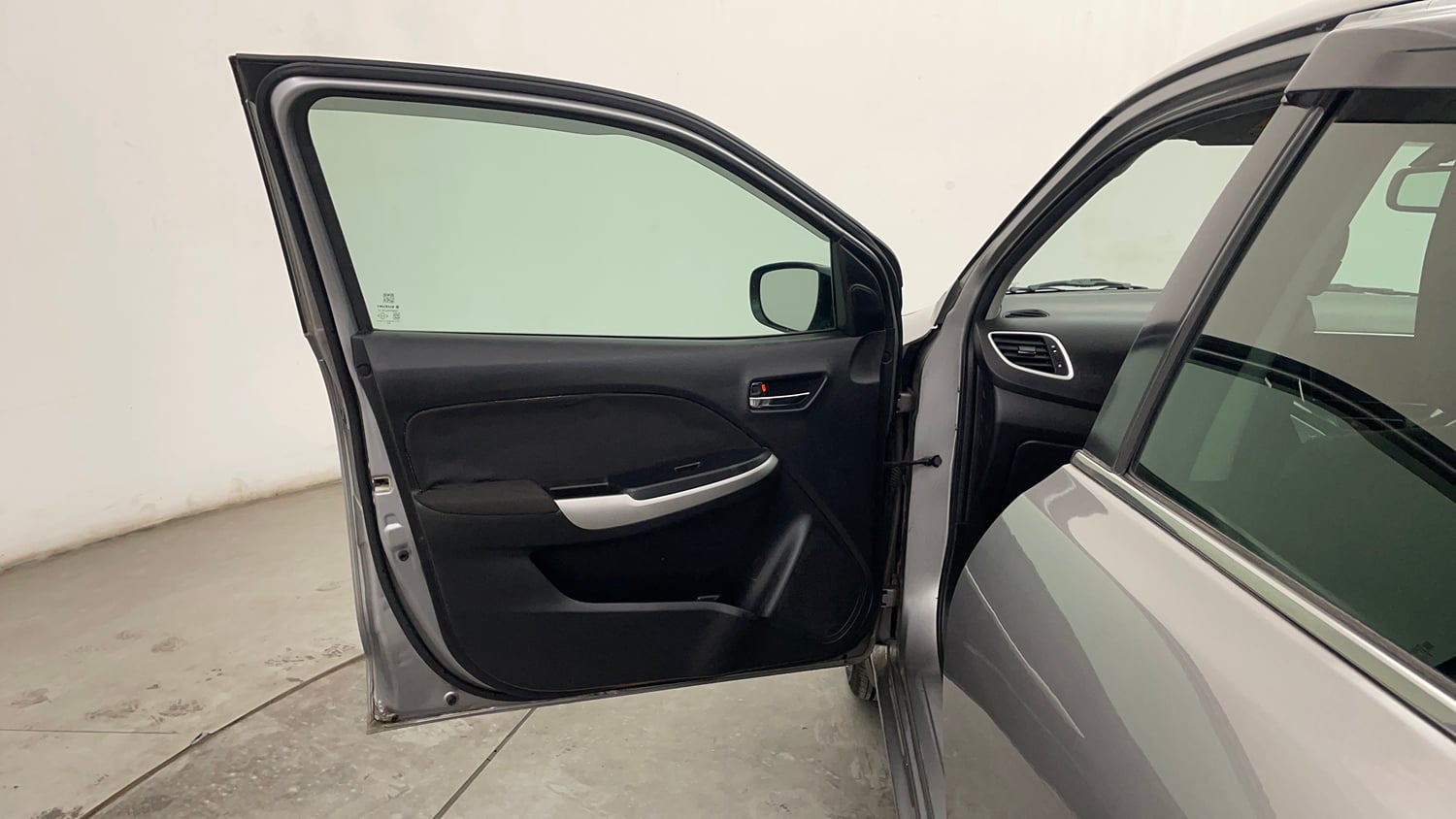 Used 2016 Maruti Suzuki Baleno Alpha 1.2 Petrol Manual interior LEFT FRONT DOOR OPEN VIEW