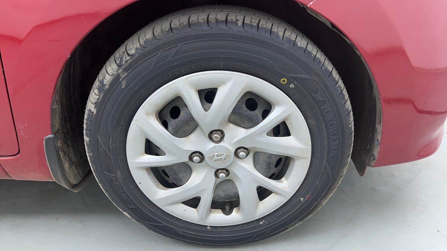 Used 2019 Hyundai Grand i10 Sportz 1.2 Kappa VTVT Petrol Manual tyres RIGHT FRONT TYRE RIM VIEW