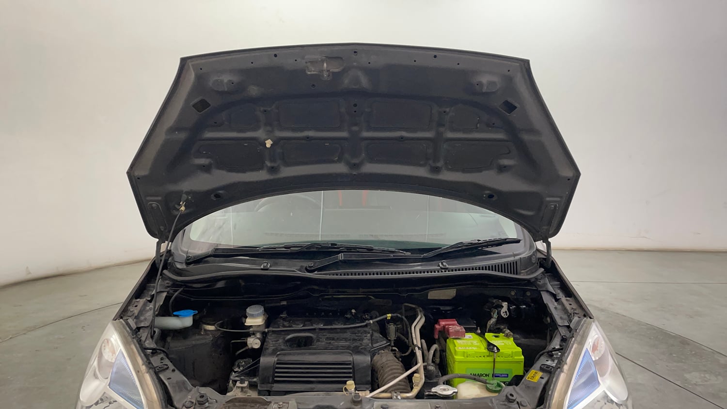 Used 2015 Maruti Suzuki Wagon R VXI Petrol Manual engine ENGINE & BONNET OPEN FRONT VIEW