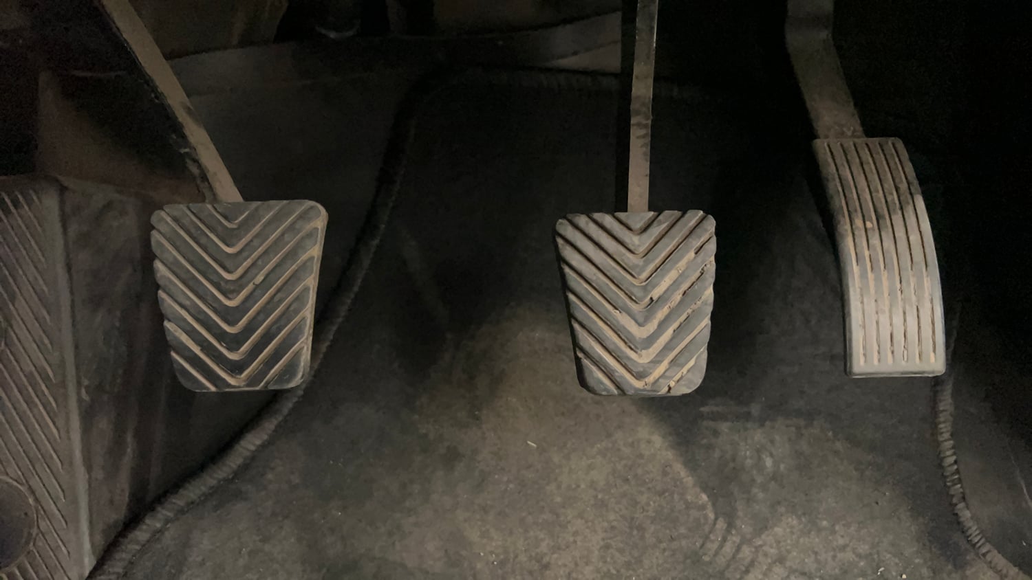 Used 2015 Hyundai Elite i20 Sportz 1.2 Petrol Manual interior PEDALS VIEW