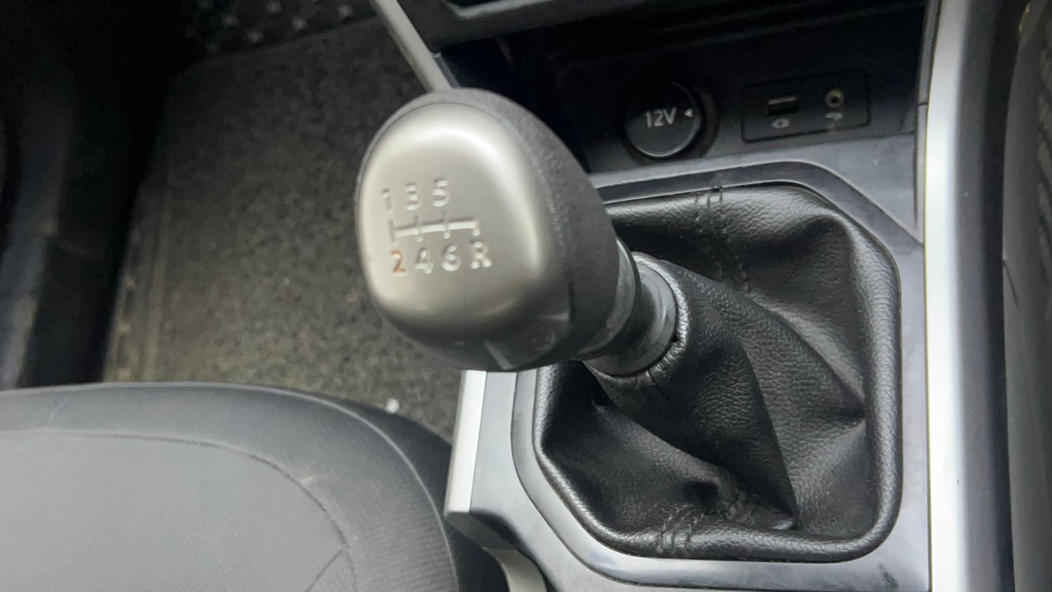 Used 2018 Tata Nexon XM Petrol Manual interior GEAR  KNOB VIEW