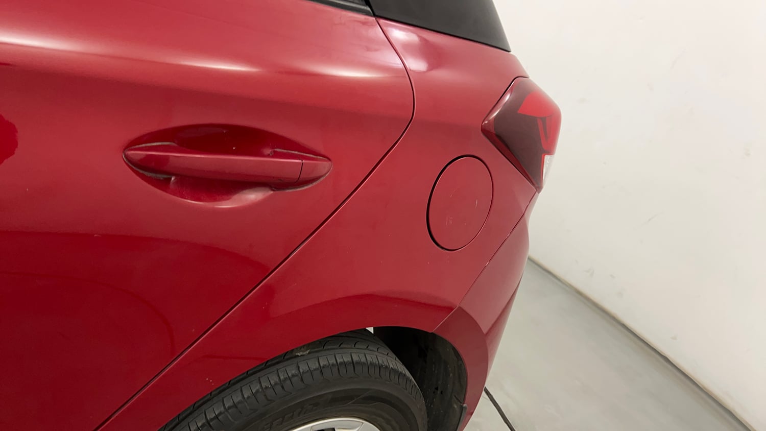Used 2016 Hyundai Elite i20 Sportz 1.2 Petrol Manual dents MINOR DENT