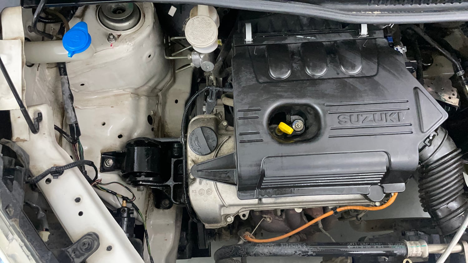 Used 2017 Maruti Suzuki Wagon R 1.0 VXI AMT Petrol Automatic engine ENGINE RIGHT SIDE VIEW