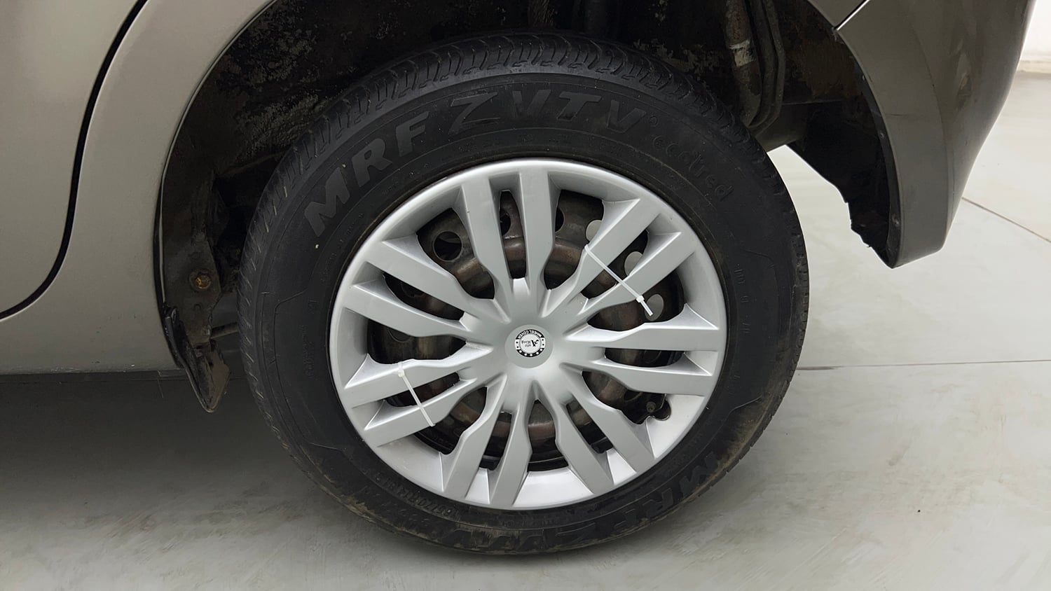Used 2023 Maruti Suzuki Wagon R VXI 1.0 CNG Cng Manual tyres LEFT REAR TYRE RIM VIEW