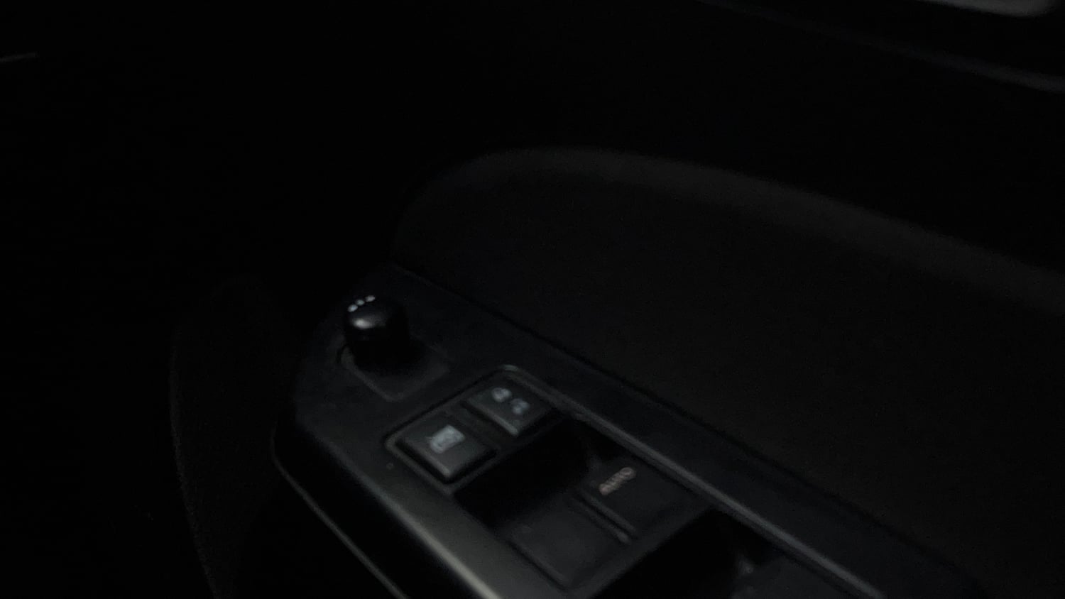 Used 2012 Maruti Suzuki Swift VXi Petrol Manual top_features Adjustable ORVM