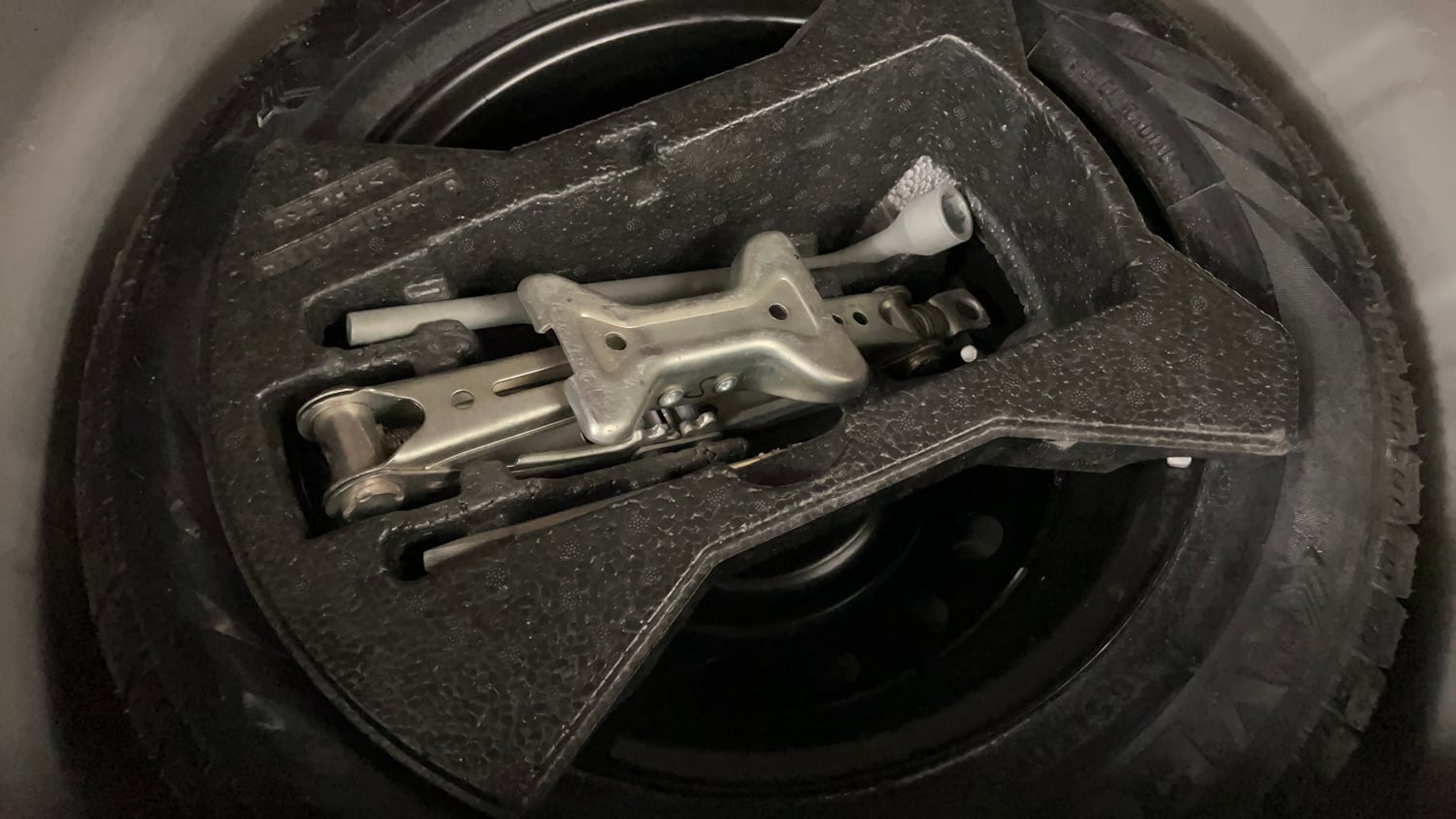 Used 2018 Maruti Suzuki Celerio X Zxi (Opt) Petrol Manual tyres SPARE TYRE VIEW