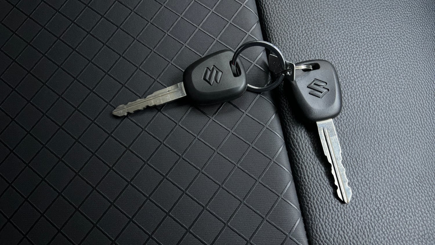 Used 2025 Maruti Suzuki S-Presso Lxi (O) Petrol Manual extra CAR KEY VIEW