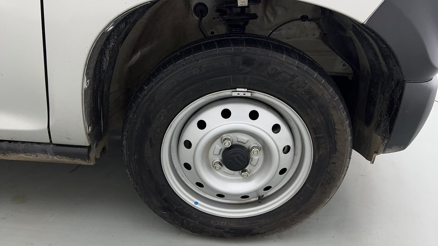 Used 2025 Maruti Suzuki S-Presso Lxi (O) Petrol Manual tyres RIGHT FRONT TYRE RIM VIEW