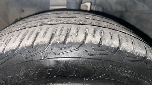 Used 2018 Ford Figo Titanium 1.5 Ti-VCT AT Petrol Automatic tyres LEFT FRONT TYRE TREAD VIEW