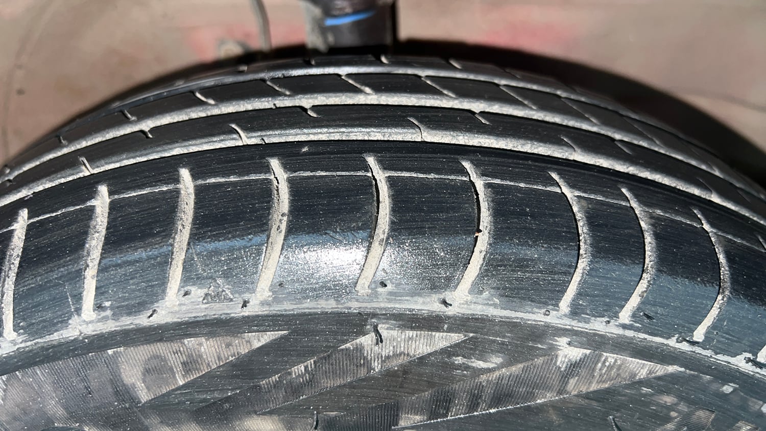 Used 2017 Maruti Suzuki Wagon R LXI CNG Cng Manual tyres RIGHT FRONT TYRE TREAD VIEW