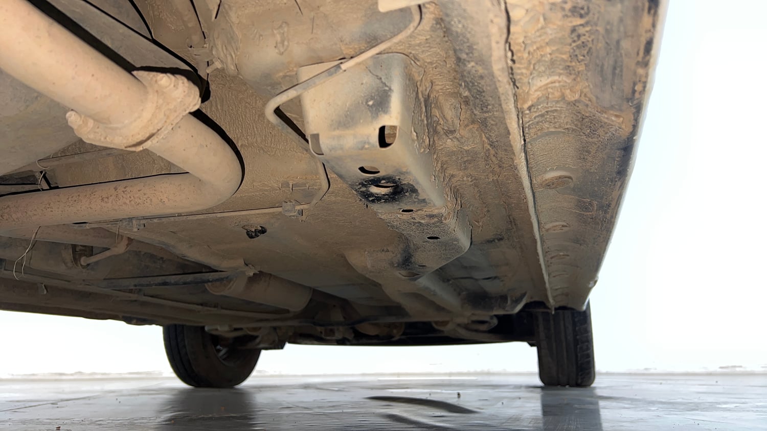Used 2020 Tata Tiago XZA Petrol Automatic extra REAR RIGHT UNDERBODY VIEW