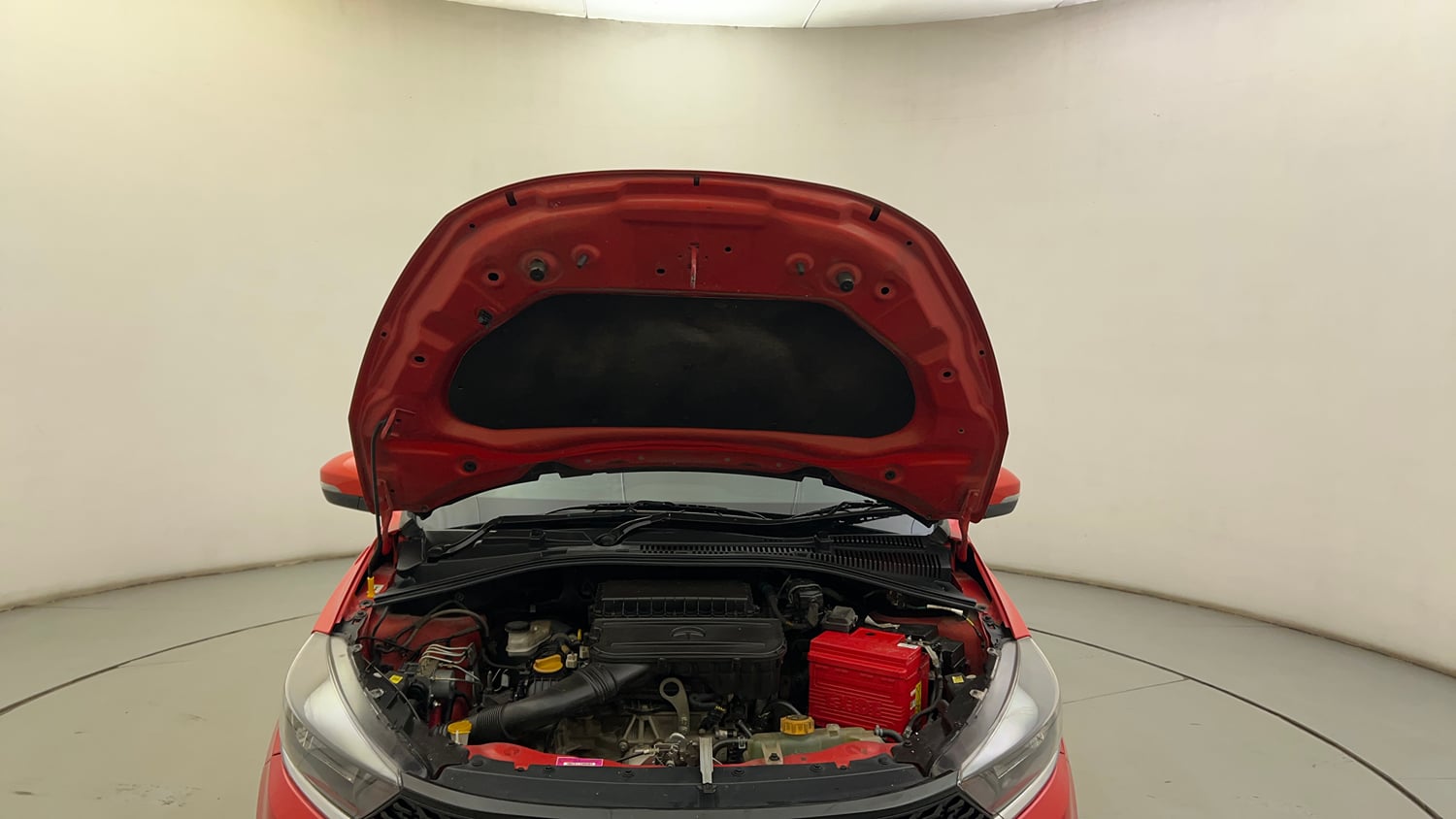 Used 2021 Tata Tiago XZ Petrol Manual engine ENGINE & BONNET OPEN FRONT VIEW