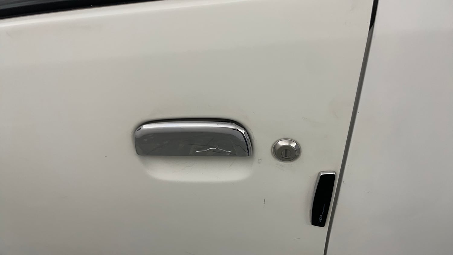 Used 2017 Maruti Suzuki Wagon R 1.0 VXI AMT Petrol Automatic dents MINOR SCRATCH