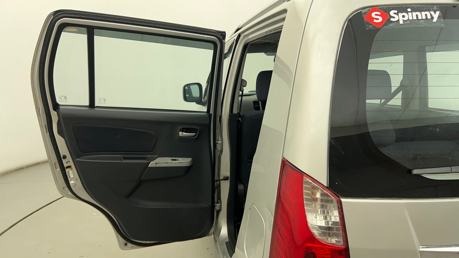 Used 2012 Maruti Suzuki Wagon R 1.0 VXI Petrol + CNG (Outside Fitted) Cng Manual interior LEFT REAR DOOR OPEN VIEW