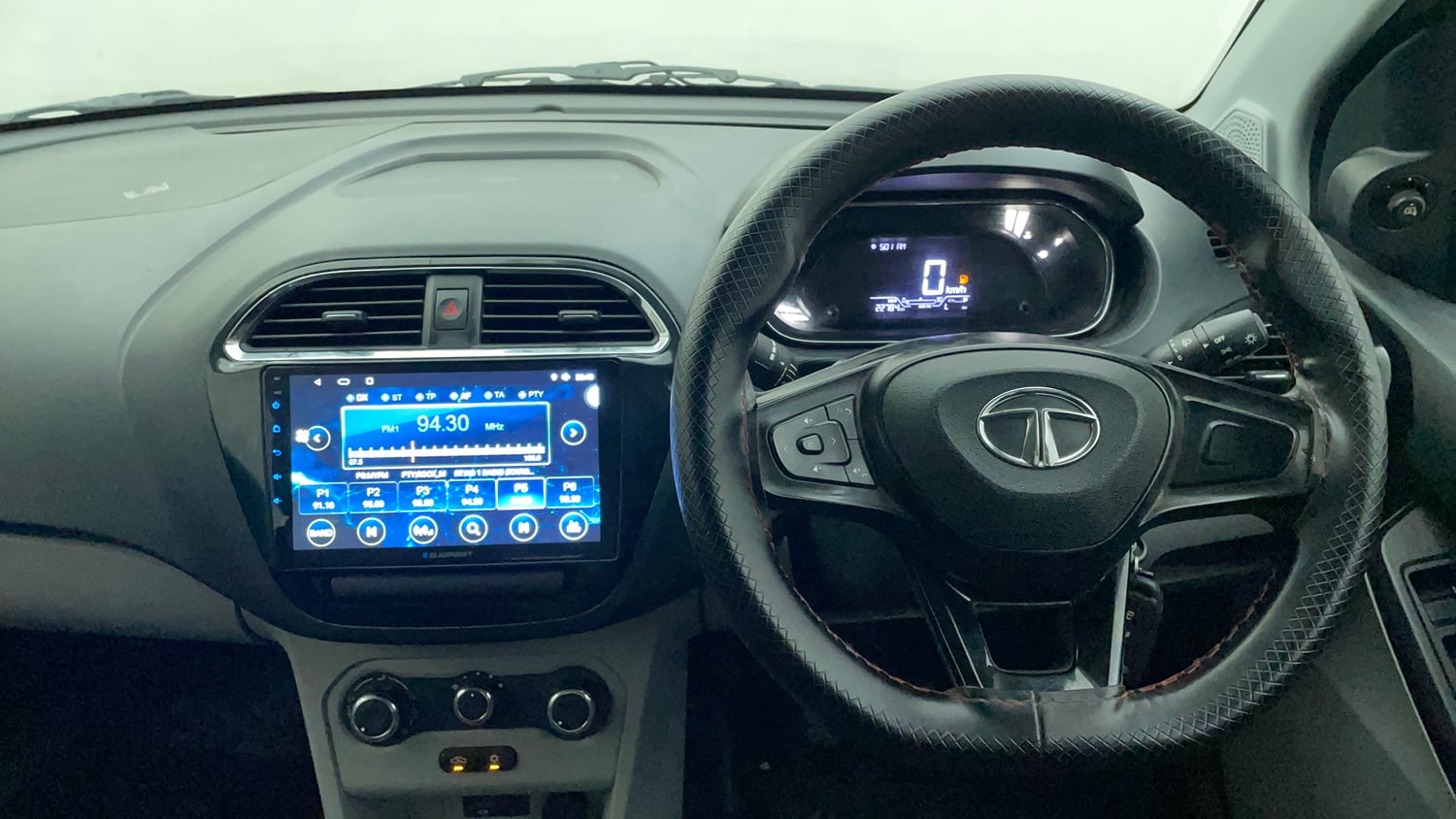 Used 2023 Tata Tiago XT (O) Petrol Manual interior STEERING VIEW