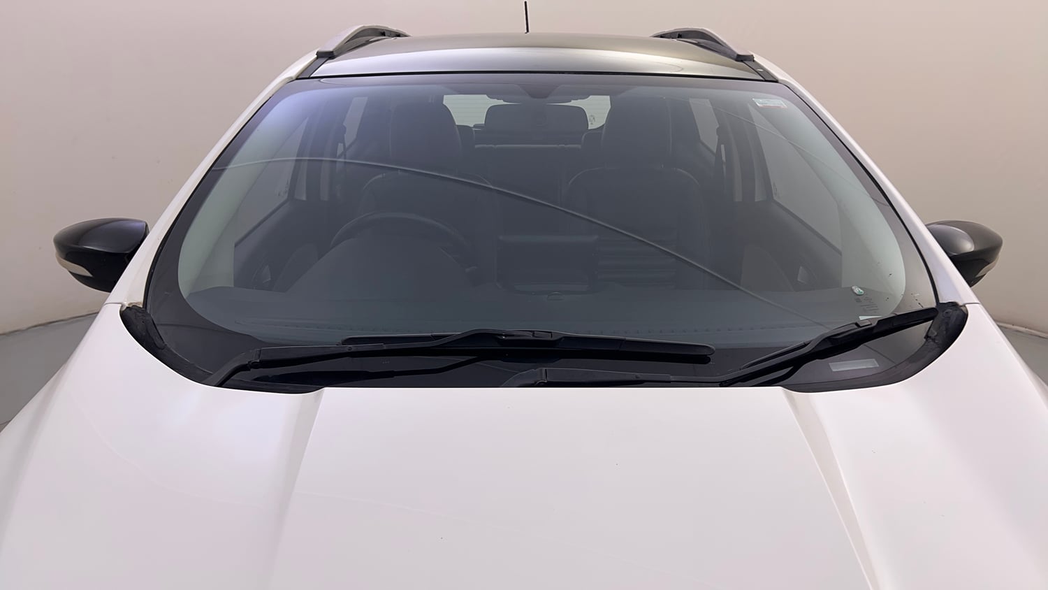 Used 2021 Ford EcoSport Titanium 1.5L TDCi Diesel Manual exterior FRONT WINDSHIELD VIEW