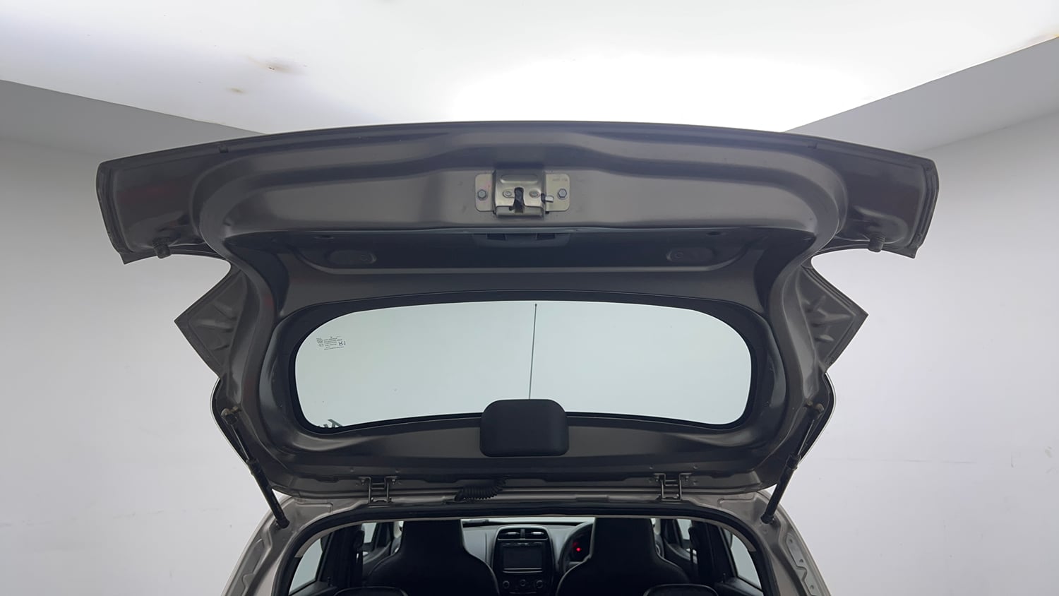 Used 2019 Renault Kwid 1.0 RXT AMT Opt Petrol Automatic interior DICKY DOOR OPEN VIEW
