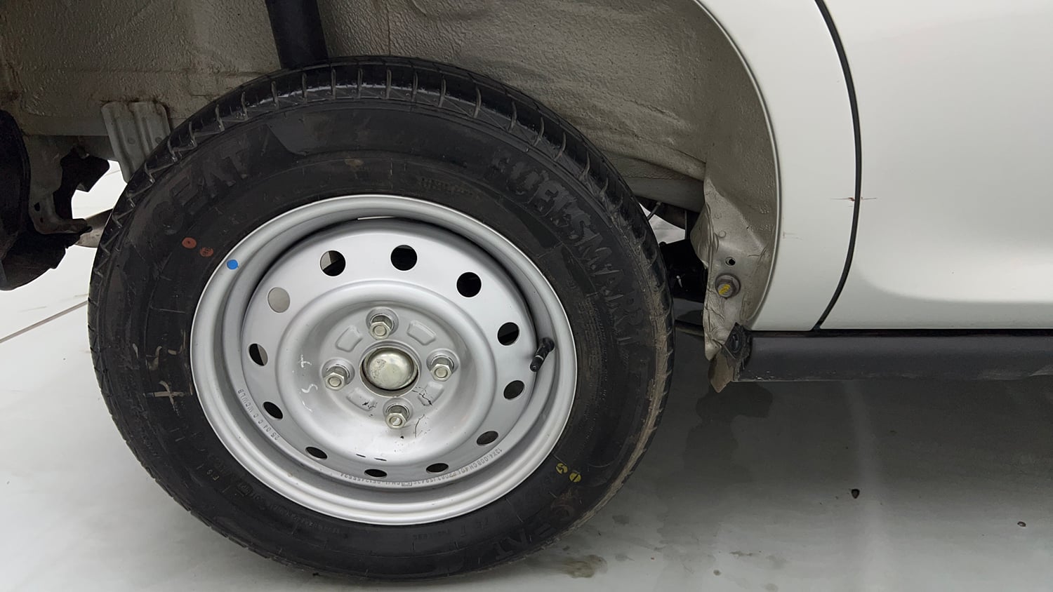 Used 2025 Maruti Suzuki S-Presso Lxi (O) Petrol Manual tyres RIGHT REAR TYRE RIM VIEW