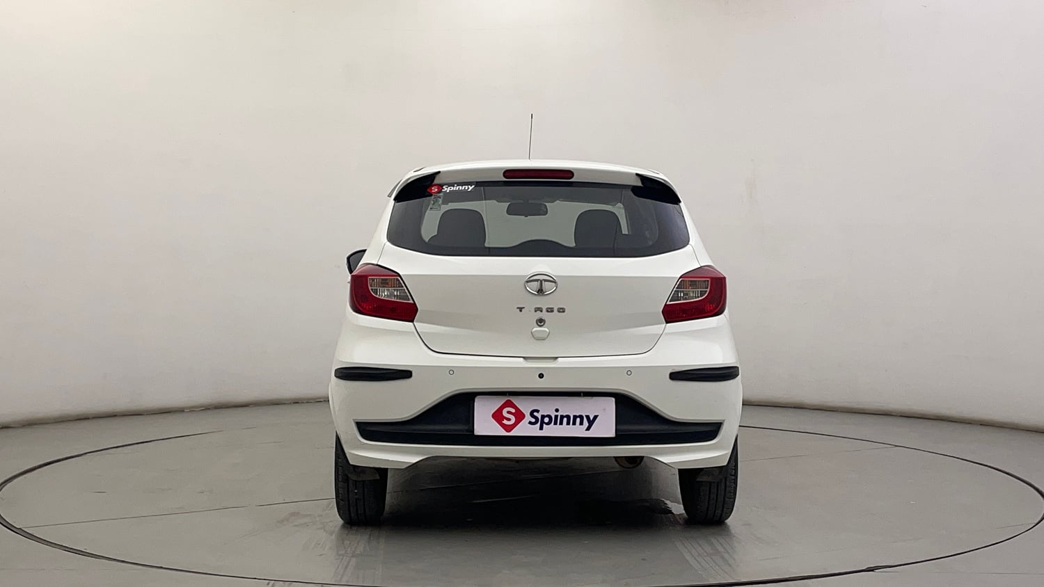 Used 2023 Tata Tiago XT (O) Petrol Manual exterior BACK VIEW