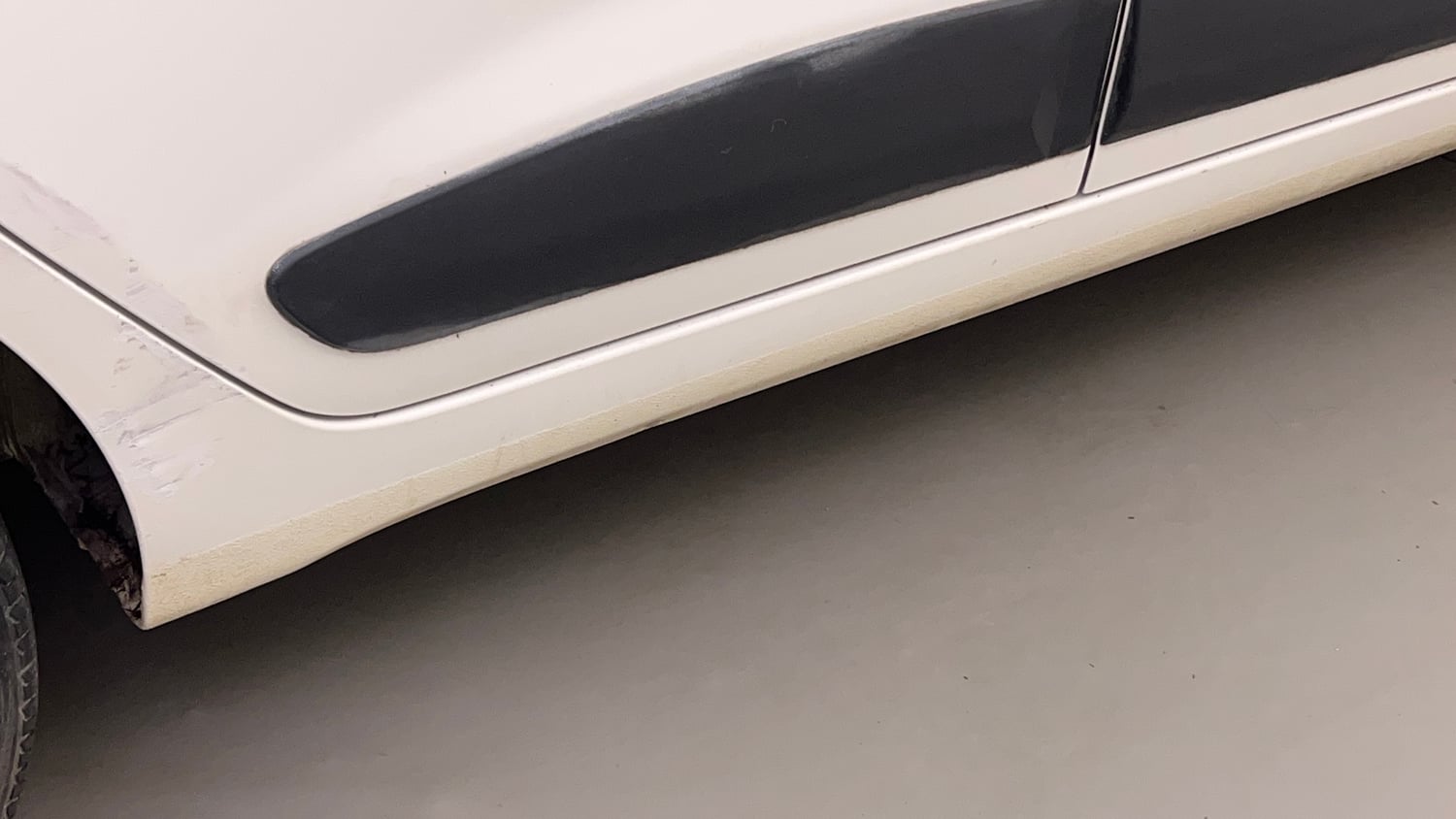 Used 2015 Hyundai Xcent SX 1.2 (O) Petrol Manual dents MINOR SCRATCH