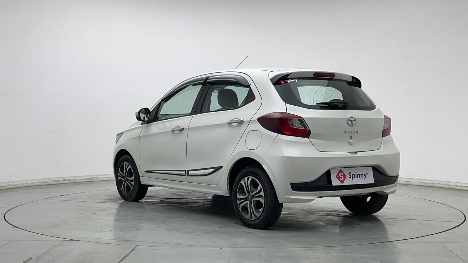 Used 2020 Tata Tiago XZA Petrol Automatic exterior LEFT REAR CORNER VIEW