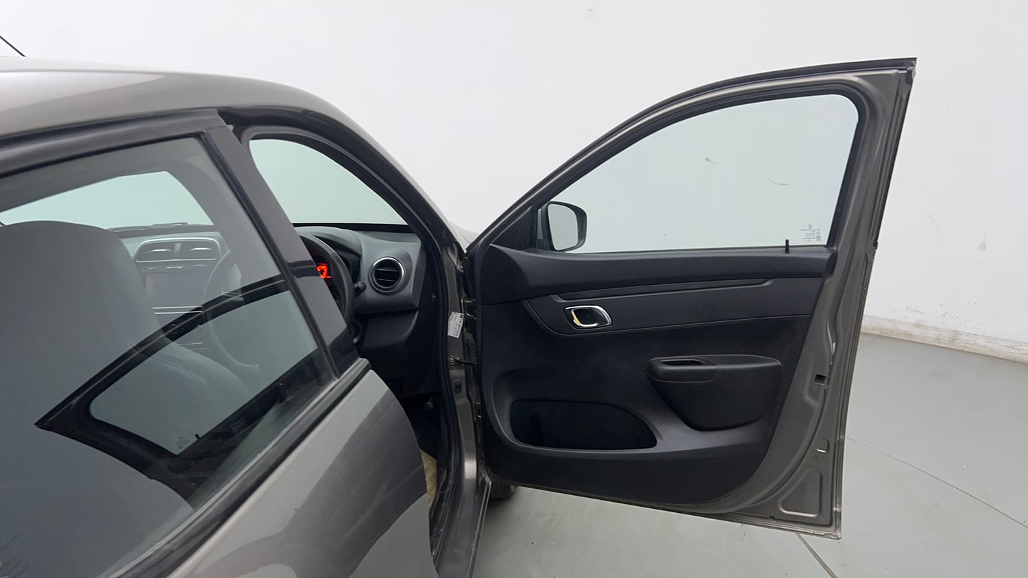 Used 2019 Renault Kwid 1.0 RXT AMT Opt Petrol Automatic interior RIGHT FRONT DOOR OPEN VIEW