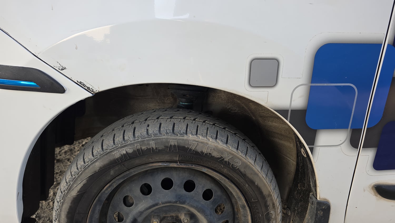 Used 2015 Maruti Suzuki Wagon R VXI Petrol Manual tyres LEFT FRONT TYRE TREAD VIEW