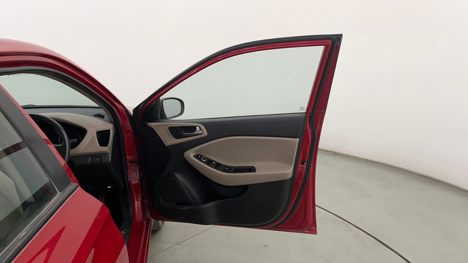Used 2016 Hyundai Elite i20 Sportz 1.2 Petrol Manual interior RIGHT FRONT DOOR OPEN VIEW