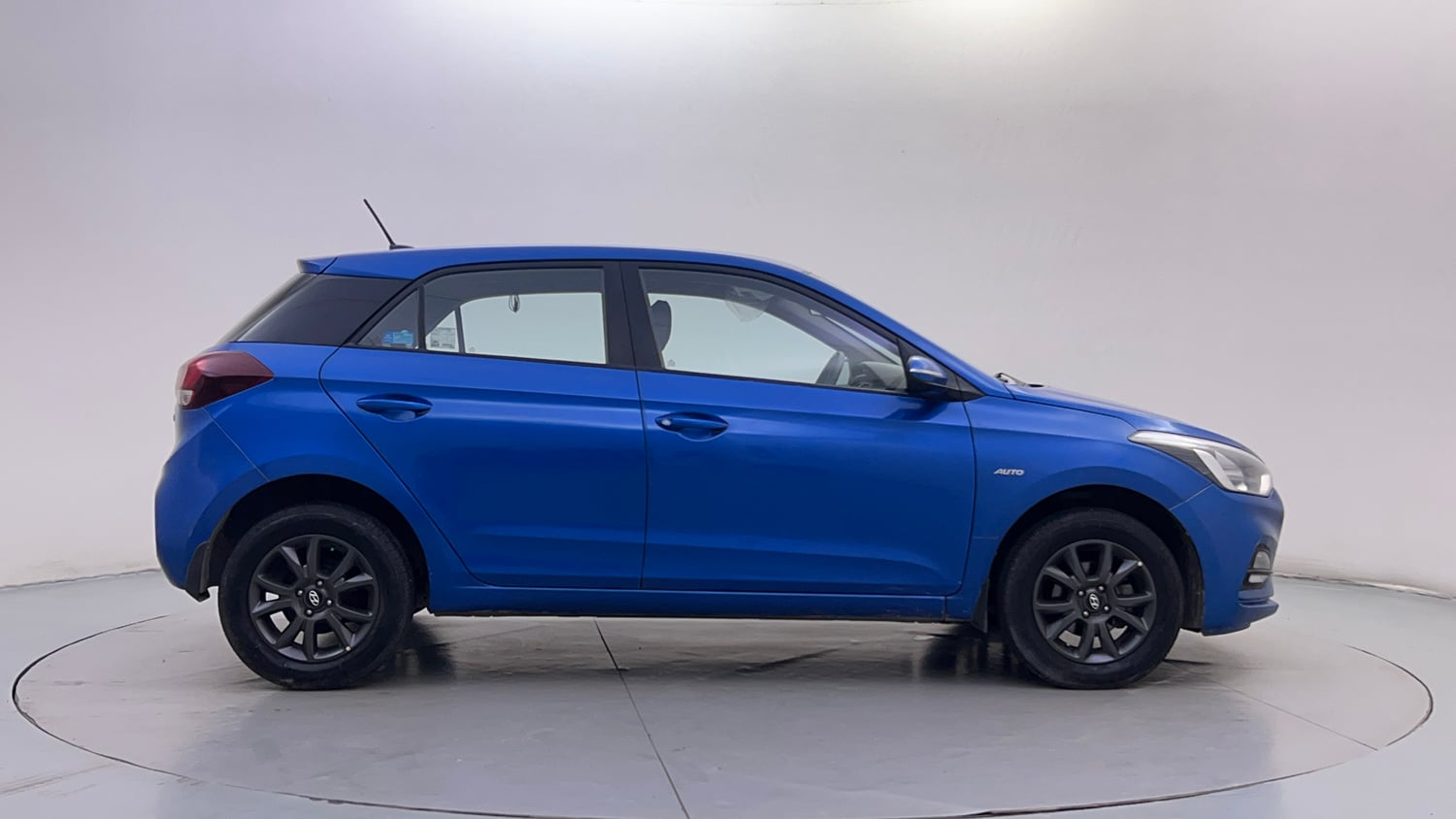Used 2018 Hyundai Elite i20 Asta 1.2 AT Petrol Automatic exterior RIGHT SIDE VIEW