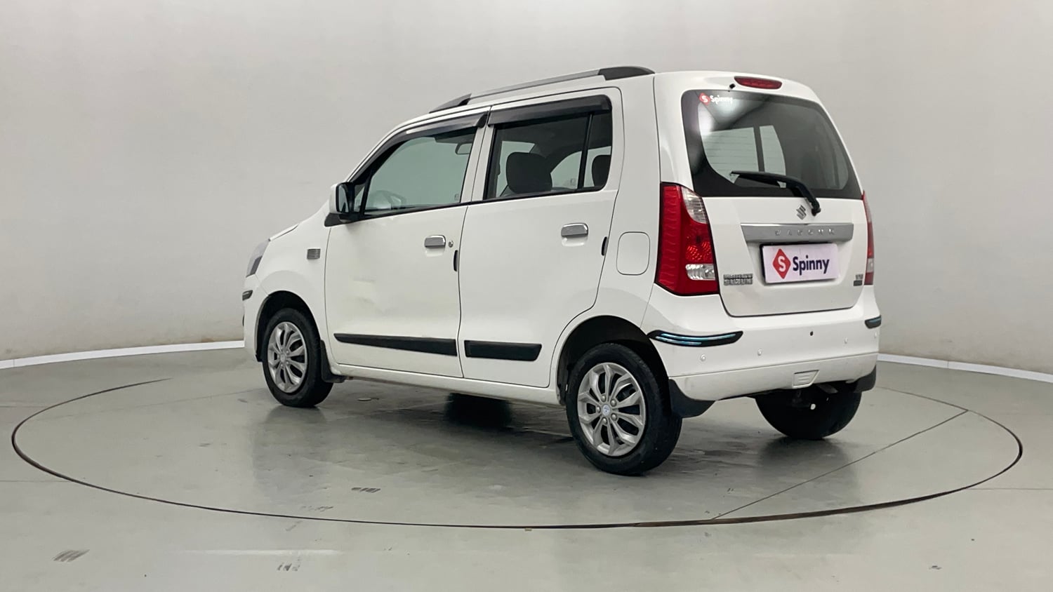 Used 2017 Maruti Suzuki Wagon R 1.0 VXI AMT Petrol Automatic exterior LEFT REAR CORNER VIEW