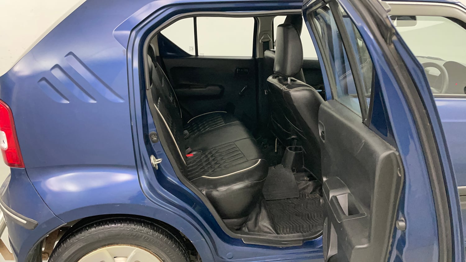 Used 2021 Maruti Suzuki Ignis Sigma 1.2 MT Petrol Manual interior RIGHT SIDE REAR DOOR CABIN VIEW