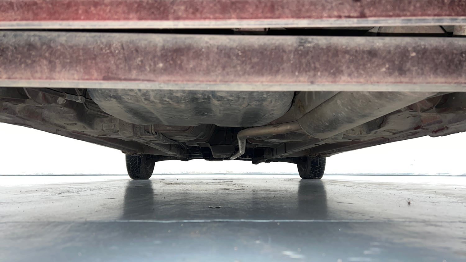 Used 2015 Hyundai Eon Era + Petrol Manual extra REAR UNDERBODY VIEW (TAKEN FROM REAR)