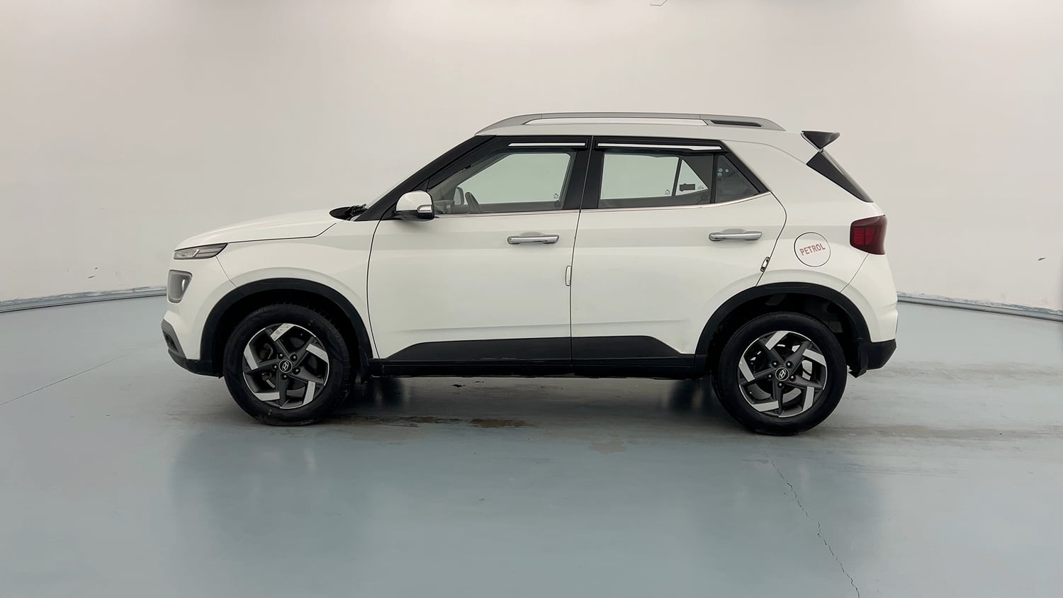 Used 2019 Hyundai Venue SX Plus 1.0 Turbo DCT Petrol Automatic exterior LEFT SIDE VIEW