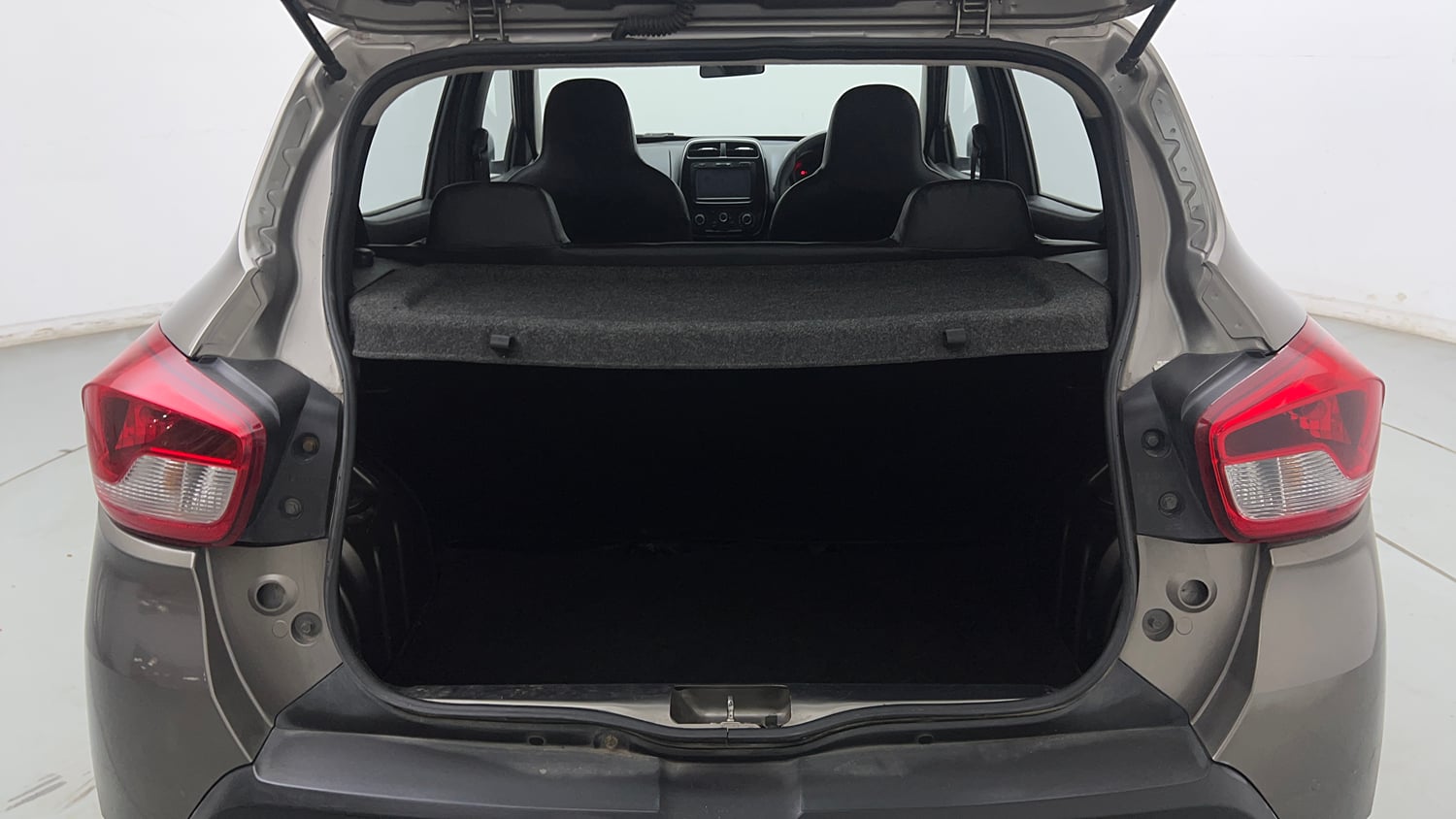 Used 2019 Renault Kwid 1.0 RXT AMT Opt Petrol Automatic interior DICKY INSIDE VIEW