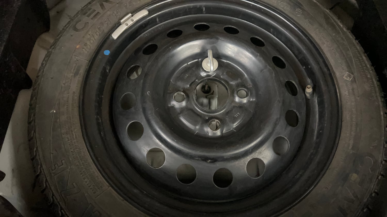 Used 2017 Maruti Suzuki Wagon R 1.0 VXI AMT (O) Petrol Automatic tyres SPARE TYRE VIEW