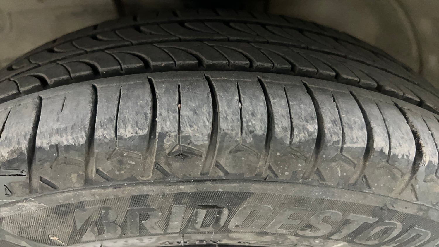 Used 2017 Maruti Suzuki Wagon R 1.0 VXI AMT (O) Petrol Automatic tyres LEFT FRONT TYRE TREAD VIEW