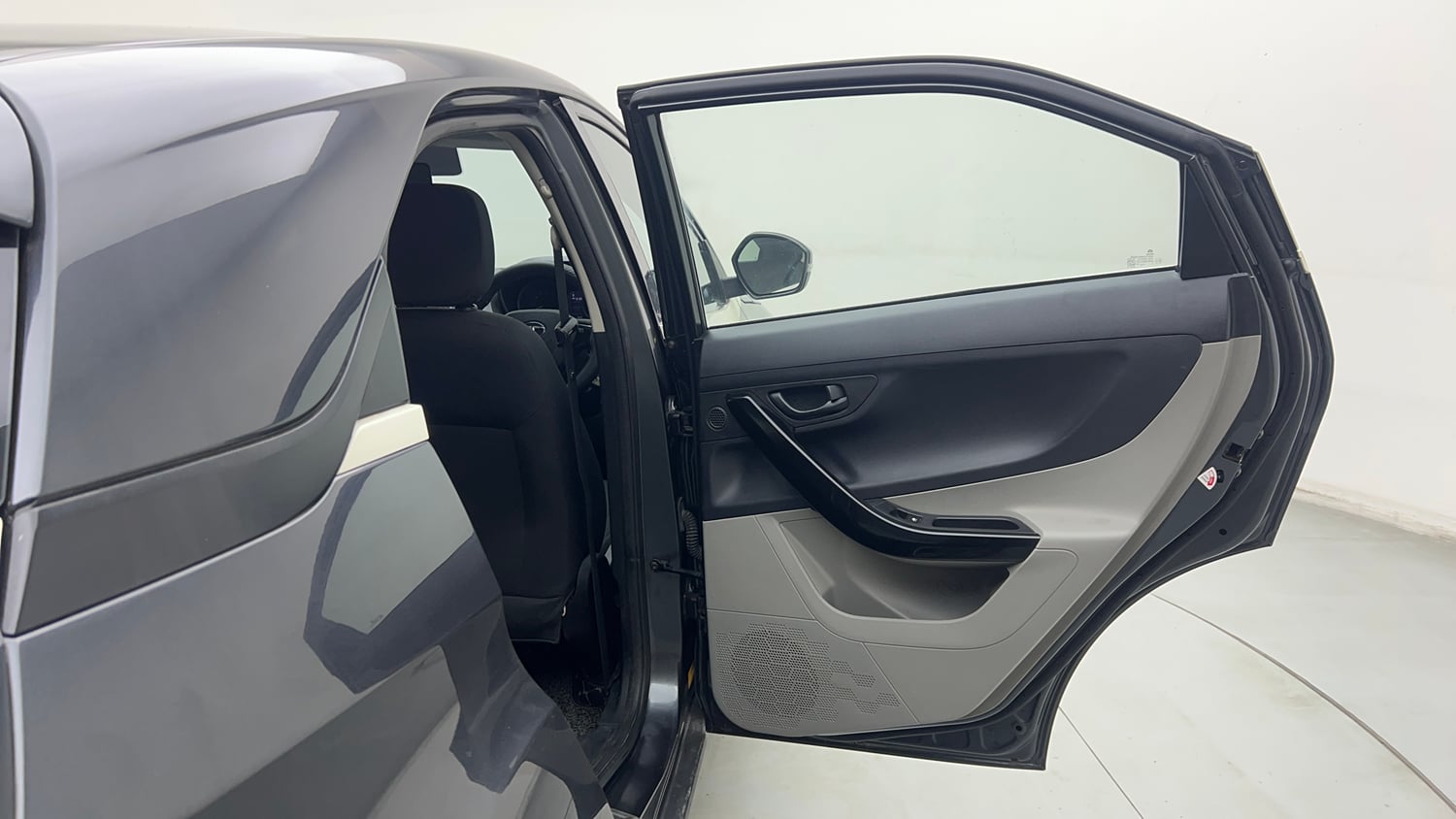 Used 2018 Tata Nexon XM Petrol Manual interior RIGHT REAR DOOR OPEN VIEW