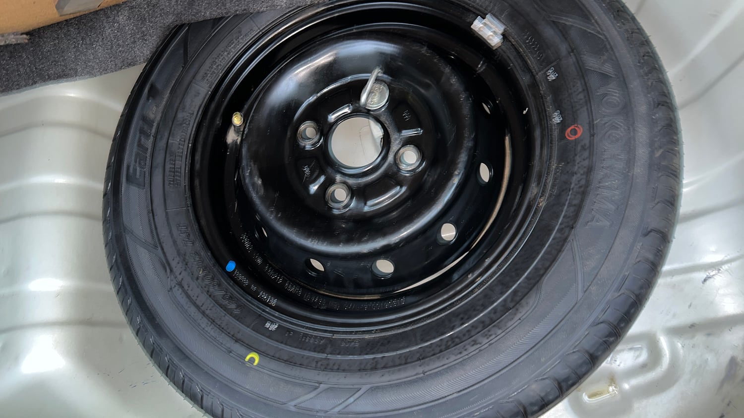 Used 2022 Maruti Suzuki Alto 800 LXi (O) Petrol Manual tyres SPARE TYRE VIEW
