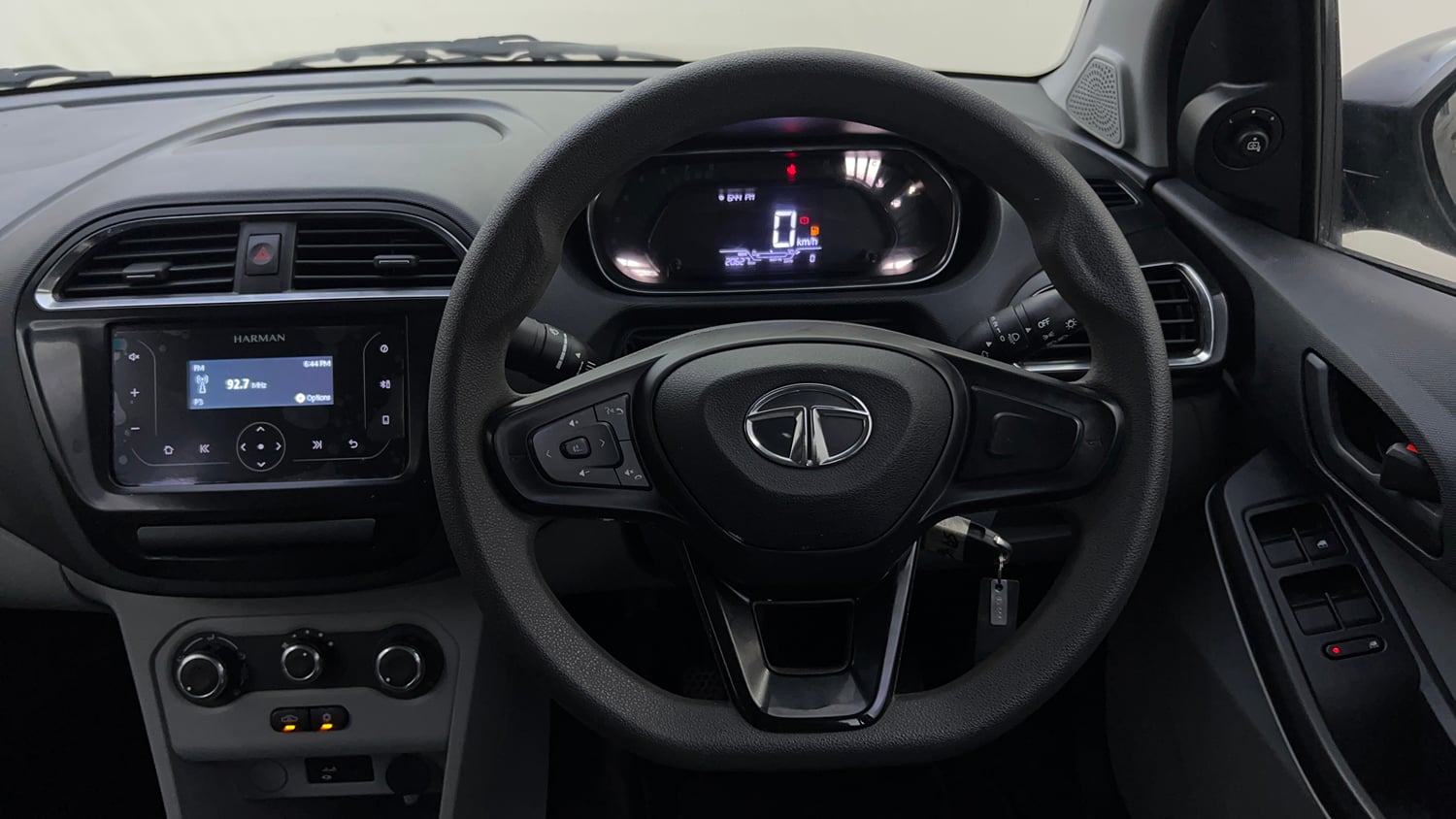 Used 2021 Tata Tiago XT Petrol Manual interior STEERING VIEW