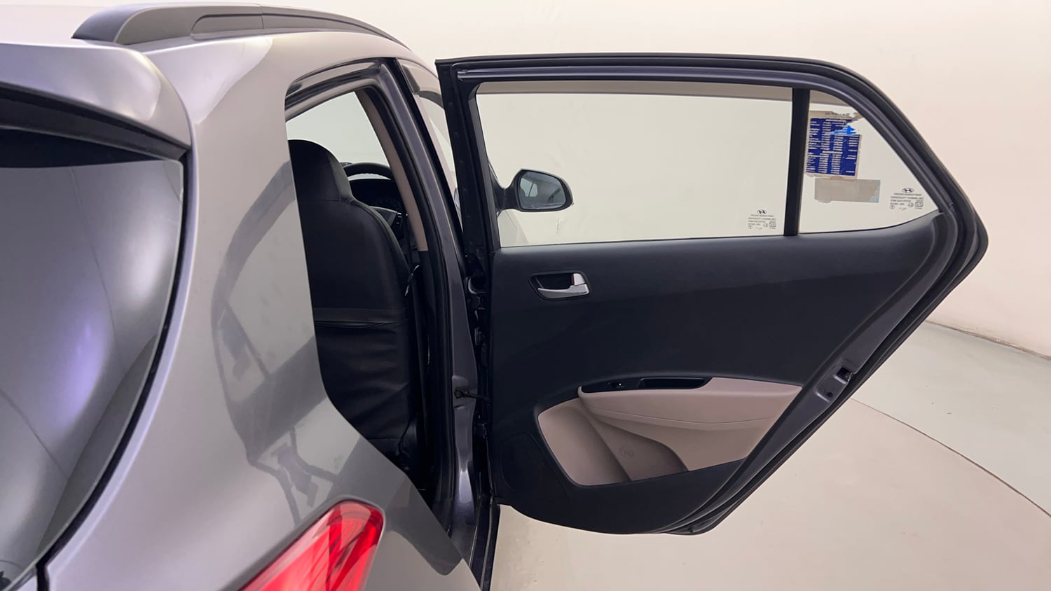 Used 2016 Hyundai Grand i10 Asta 1.2 Kappa VTVT (O) Petrol Manual interior RIGHT REAR DOOR OPEN VIEW