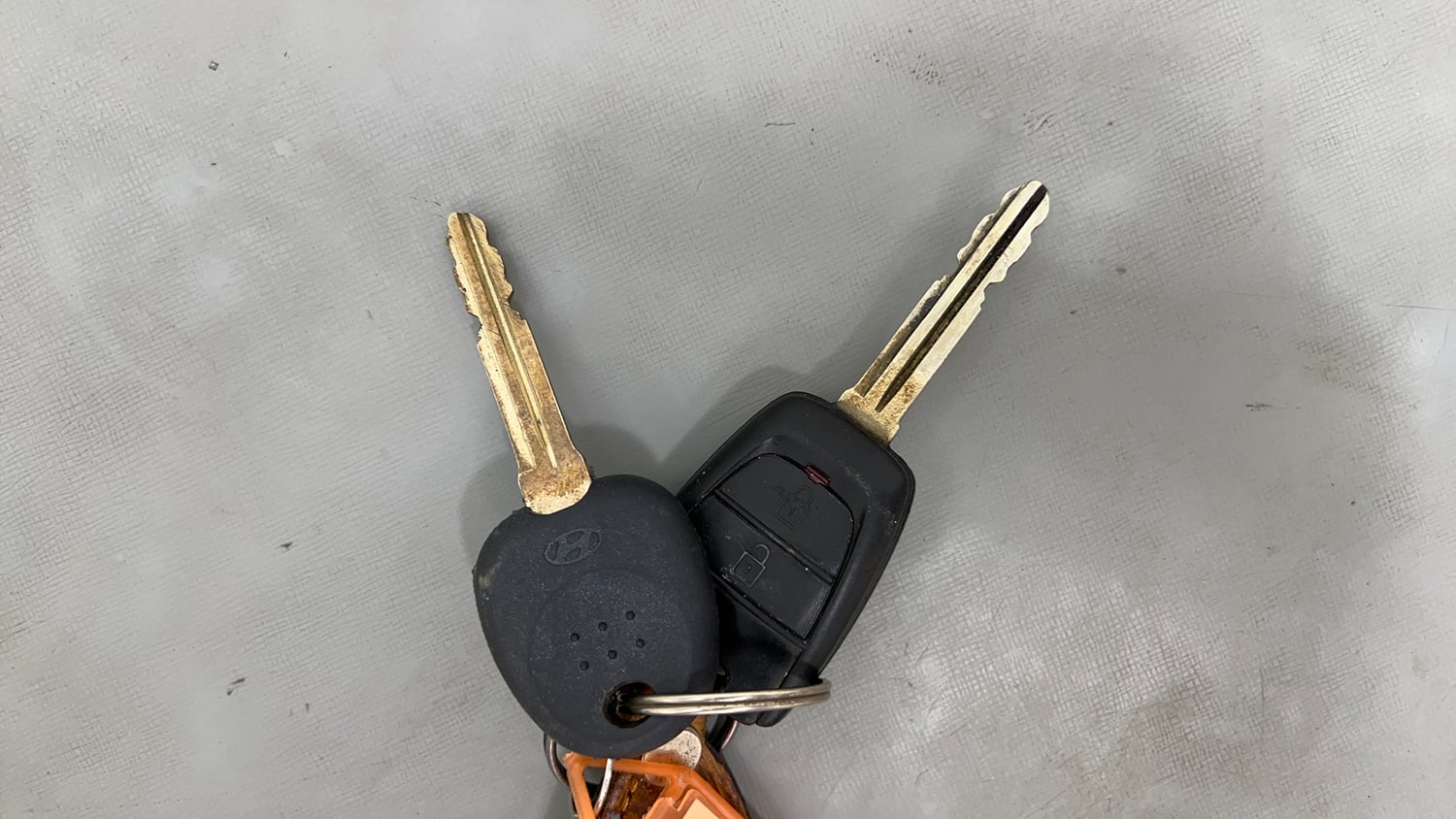 Used 2015 Hyundai Grand i10 Sportz 1.2 Kappa VTVT Petrol Manual extra CAR KEY VIEW